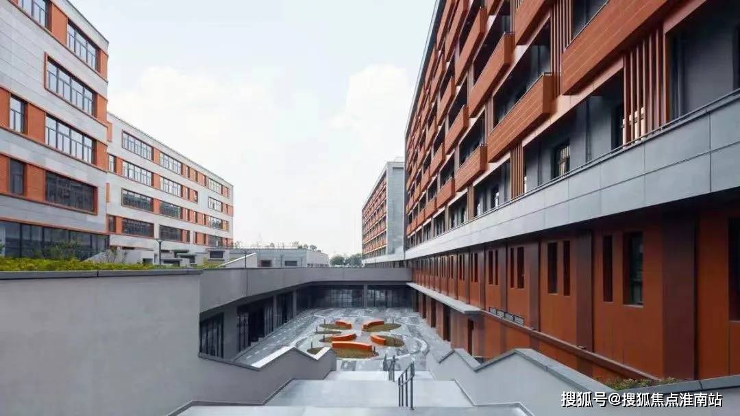 楼处地理位置-_户型图_价格_容积率_楼盘简介_小区环境_户型配套凯发k8入口2025中环桃源里(售楼处电话)首页网站-中环桃源里售(图2)